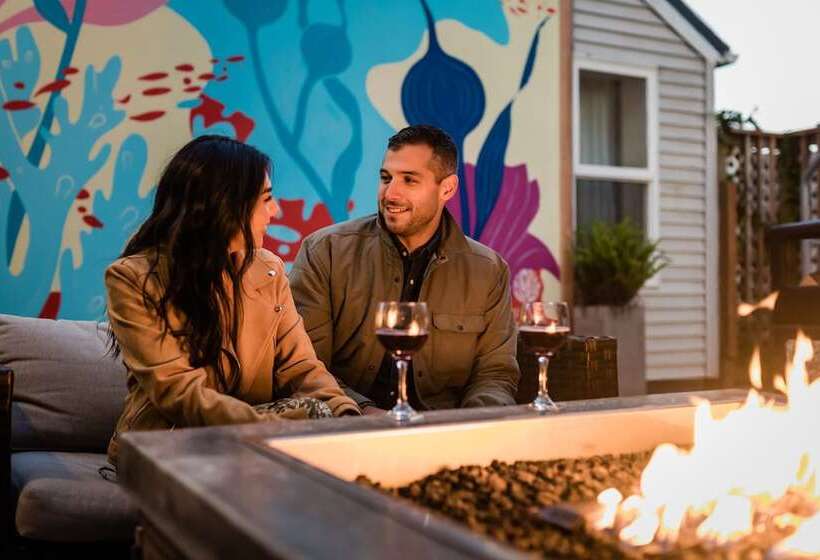 هتل Inn At The Prom Oceanfront