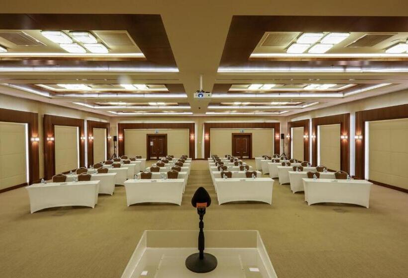 ホテル Isg Sabiha Gökçen Airport