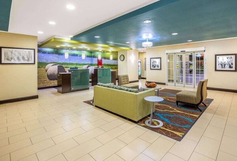 ホテル La Quinta Inn & Suites By Wyndham Floresville