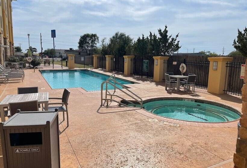 فندق La Quinta By Wyndham Elk City