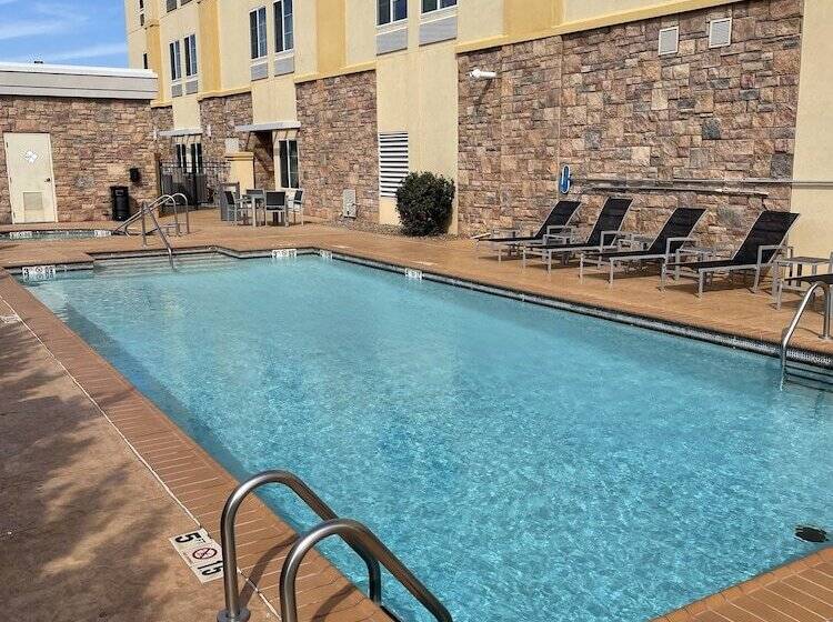 فندق La Quinta By Wyndham Elk City