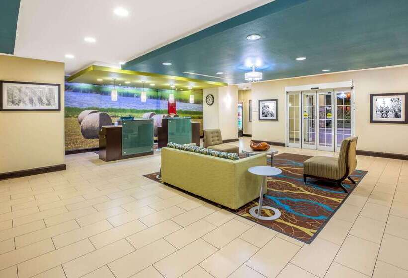 ホテル La Quinta Inn & Suites By Wyndham Floresville