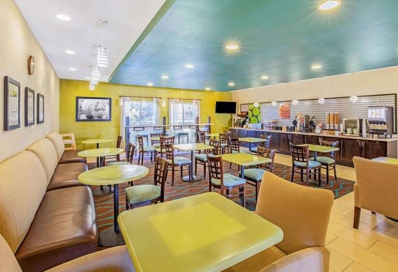 ホテル La Quinta Inn & Suites By Wyndham Floresville