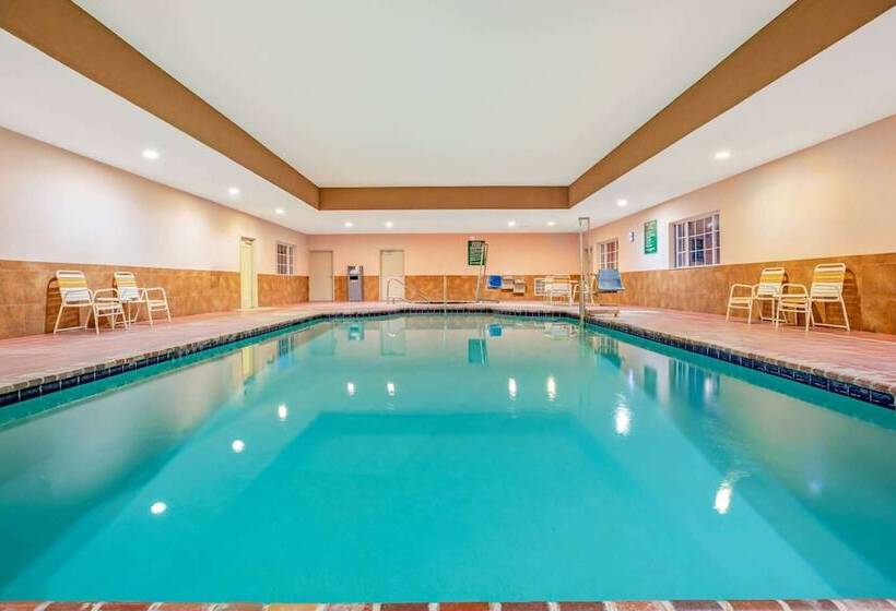 ホテル La Quinta Inn & Suites By Wyndham Floresville