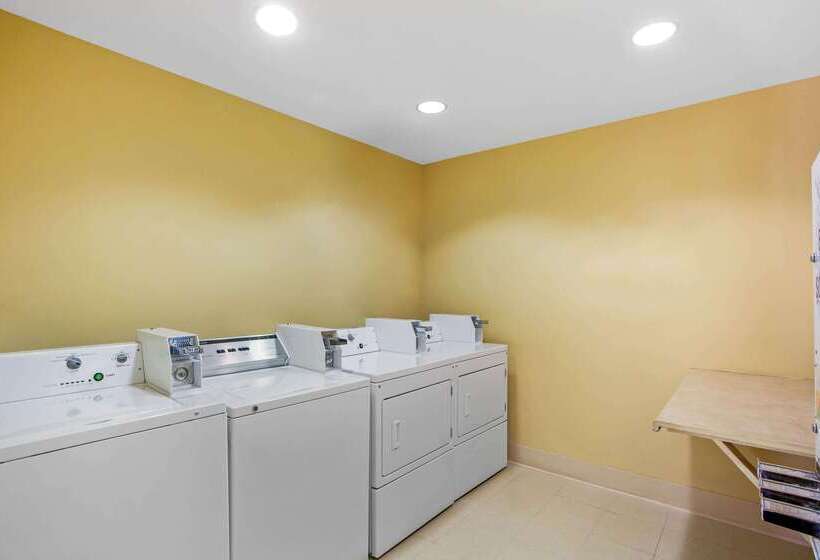 فندق La Quinta By Wyndham Pecos