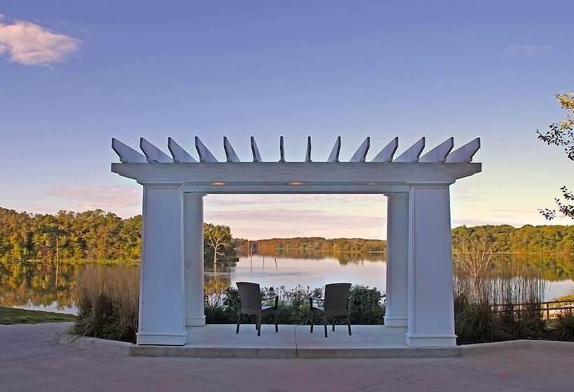 Lakeside Hotel Casino