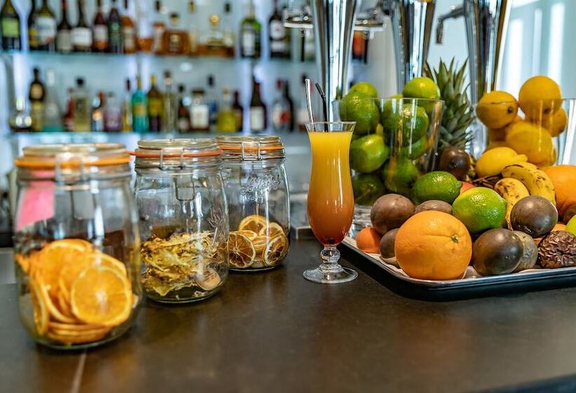 هتل Le Nouveau Monde