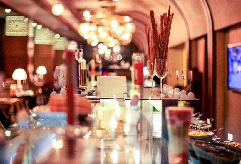 Отель Mercure Istanbul Umraniye