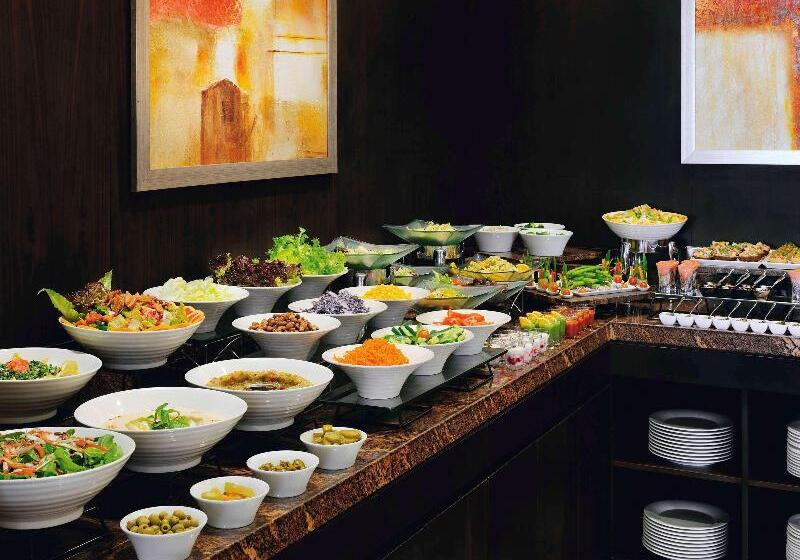 Mövenpick Hotel Apartments Al Mamzar Dubai