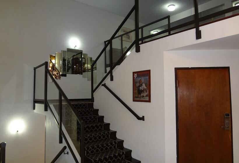 فندق Quality Inn & Suites Okanogan  Omak