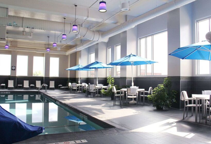 فندق Radisson Blu Mall Of America