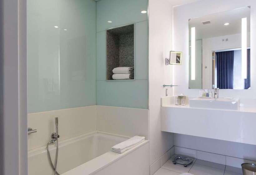 هتل Radisson Blu Mall Of America