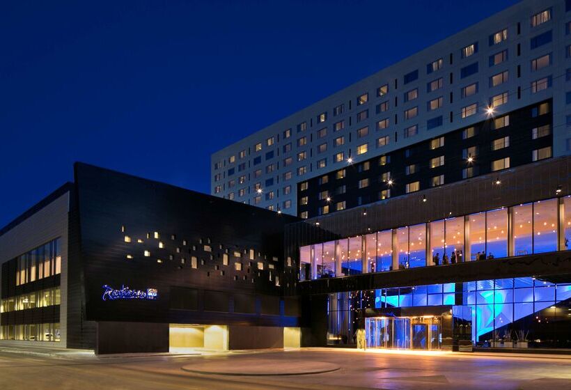 فندق Radisson Blu Mall Of America