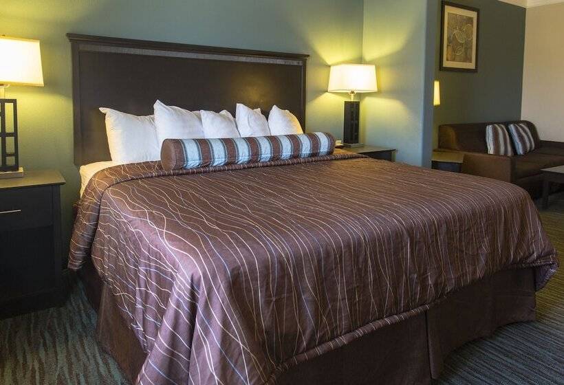 בית מלון כפרי Red River Inn And Suites