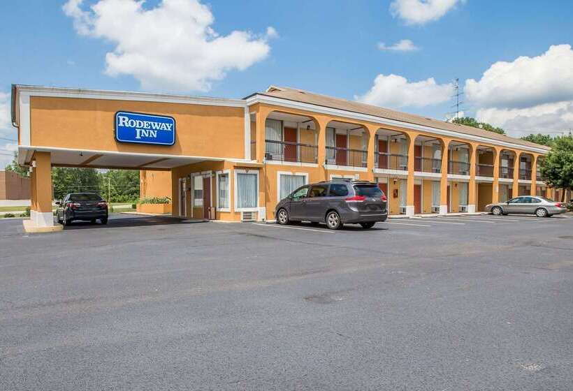בית מלון כפרי Rodeway Inn