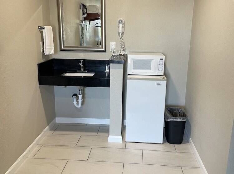 فندق Royal Inn Eugene  Airport