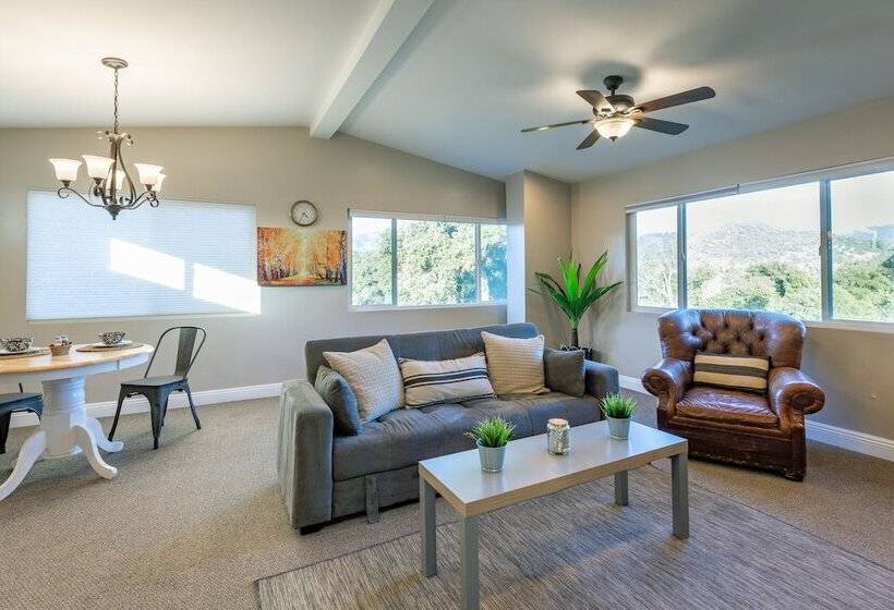 בית מלון כפרי Apple Tree Inn