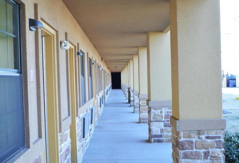 Отель Scottish Inns Fort Worth