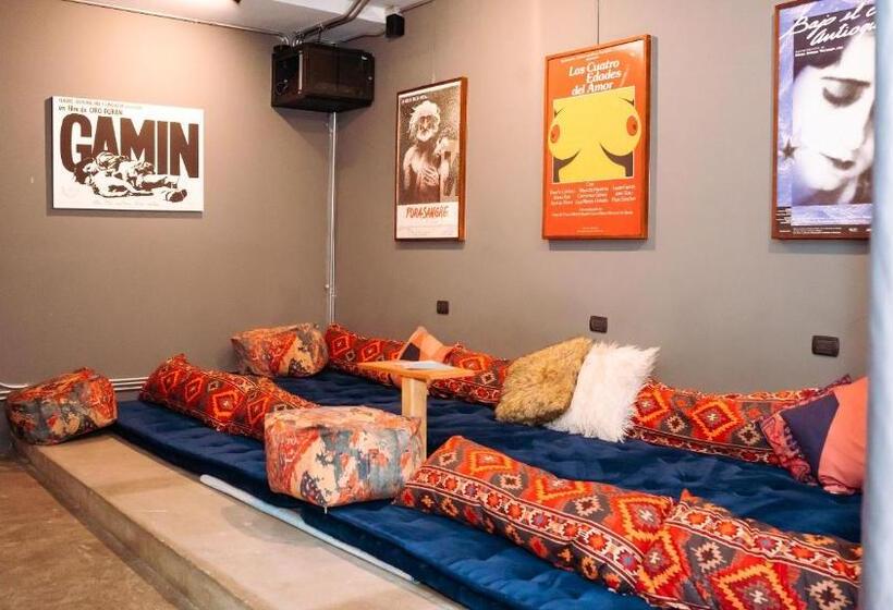 Отель Selina Parque 93 Bogota