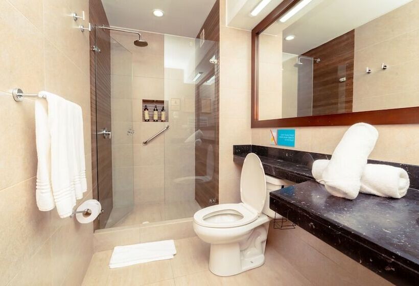 Отель Selina Parque 93 Bogota