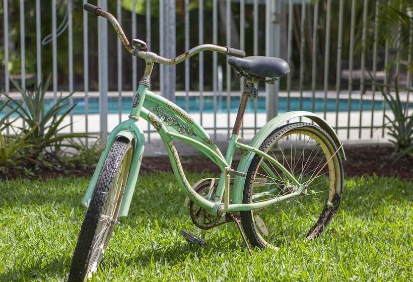 فندق Seminole Inn