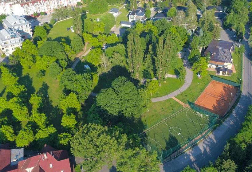 Hotel Villas And Apartments Oaza