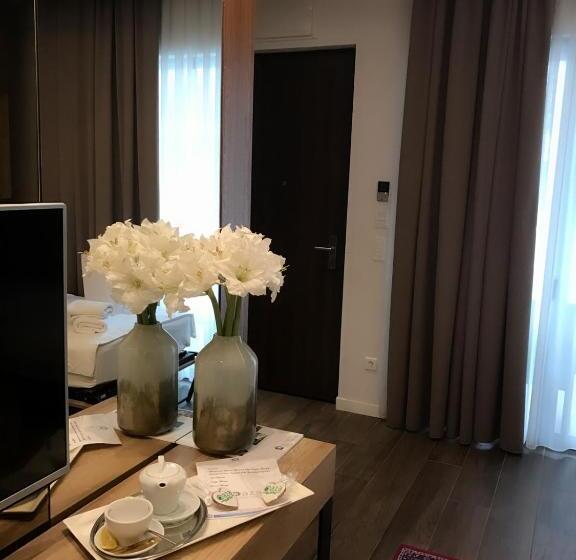 Hotel Villas And Apartments Oaza