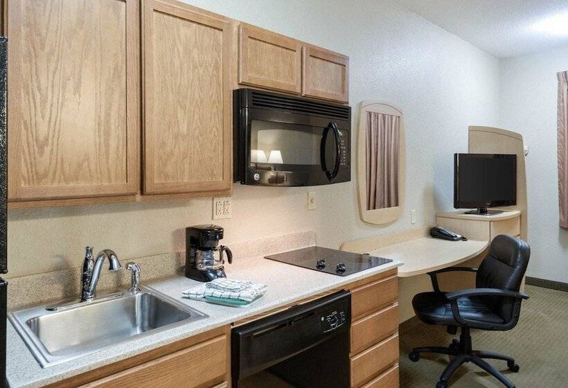 فندق Suburban Studios Morgantown