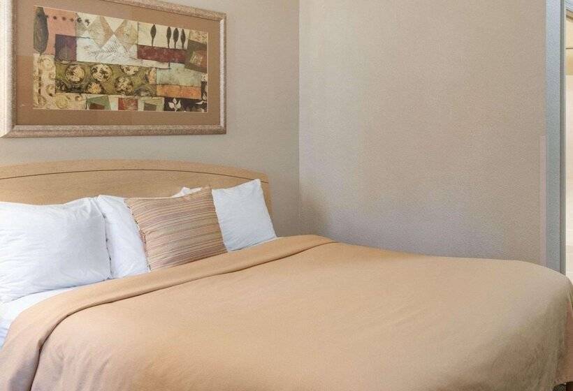 فندق Suburban Studios Morgantown