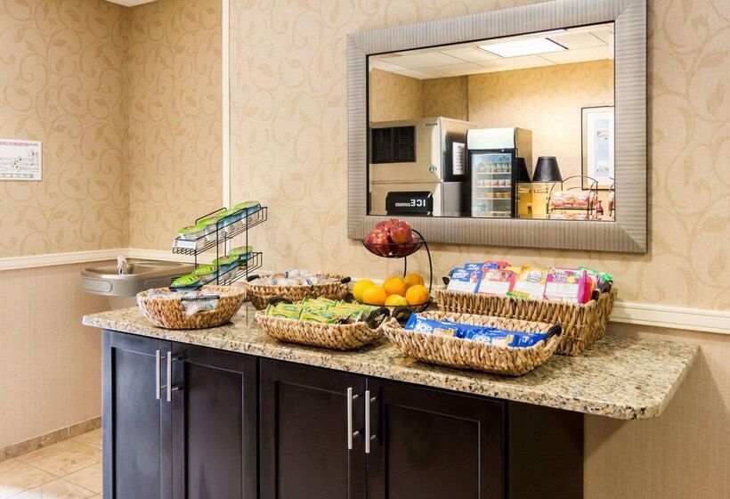 فندق Suburban Studios Quantico