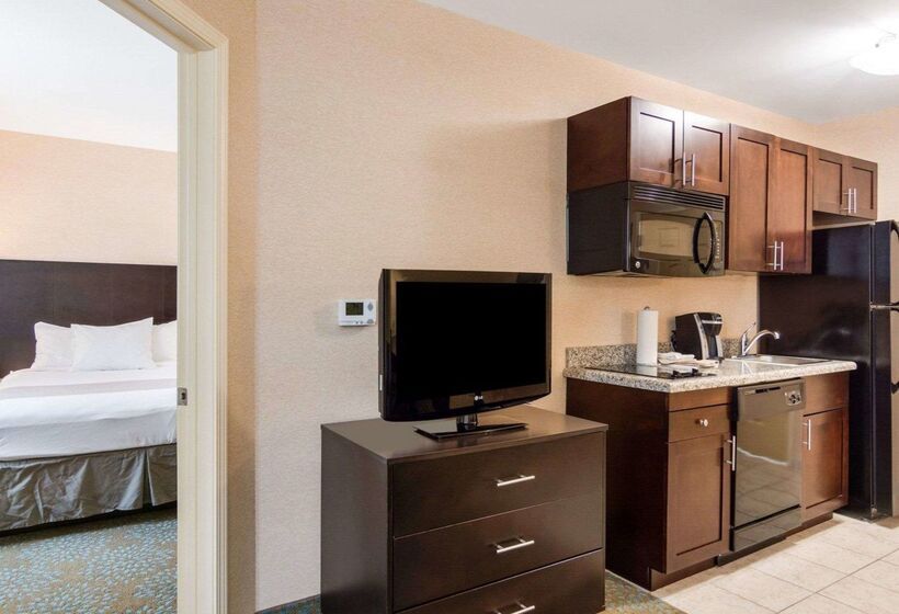 فندق Suburban Studios Quantico