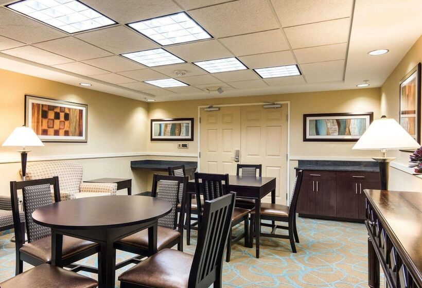 فندق Suburban Studios Quantico