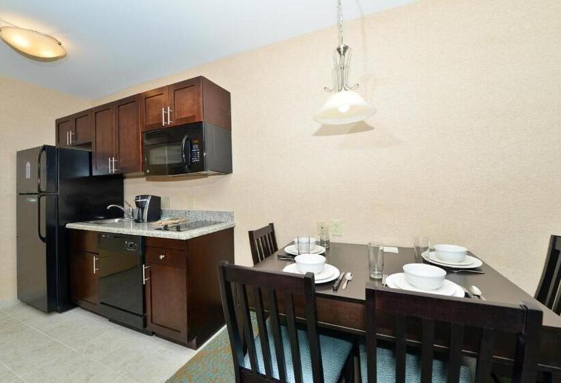 فندق Suburban Studios Quantico