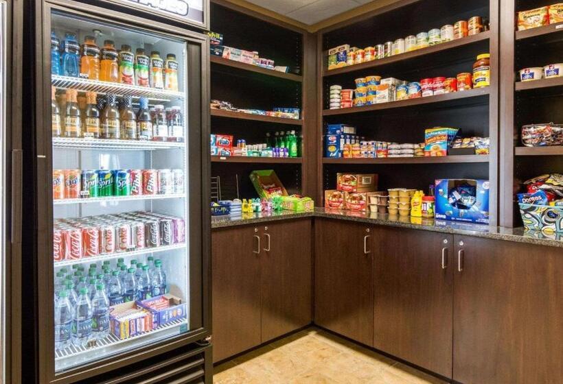 فندق Suburban Studios Quantico