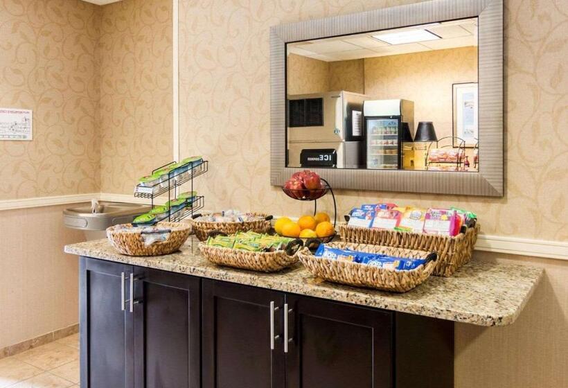 فندق Suburban Studios Quantico