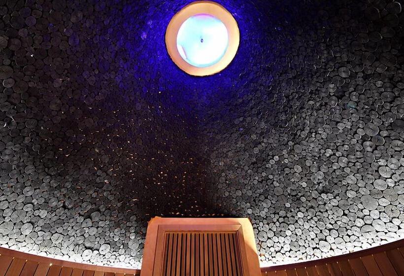 Отель The One Boutique