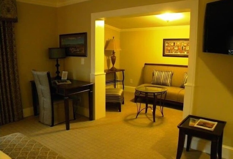 فندق The Smith House