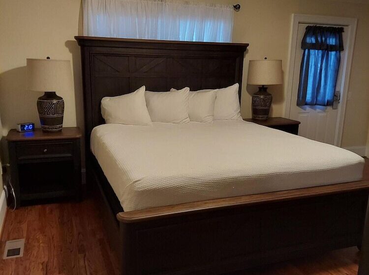 فندق The Smith House