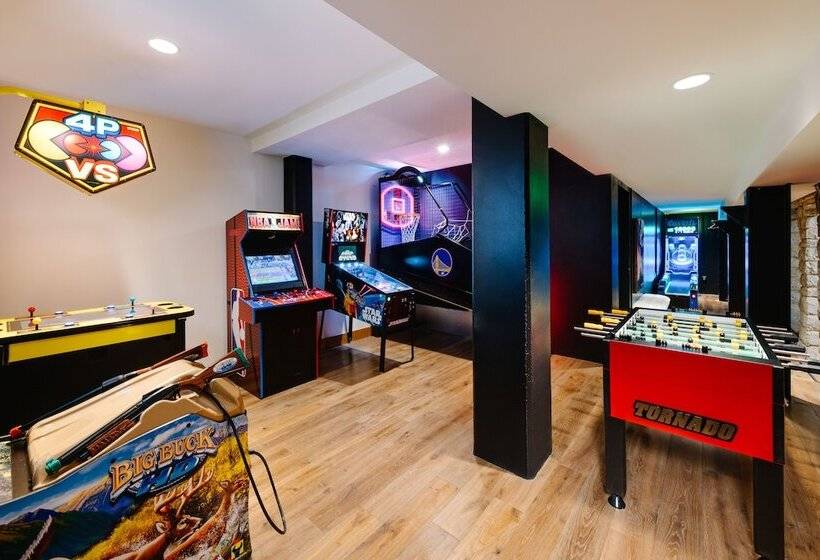 호텔 The Snowpine Lodge