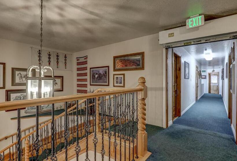 호텔 The Snuggle Inn