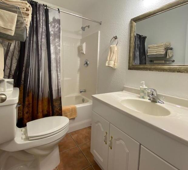 호텔 The Snuggle Inn