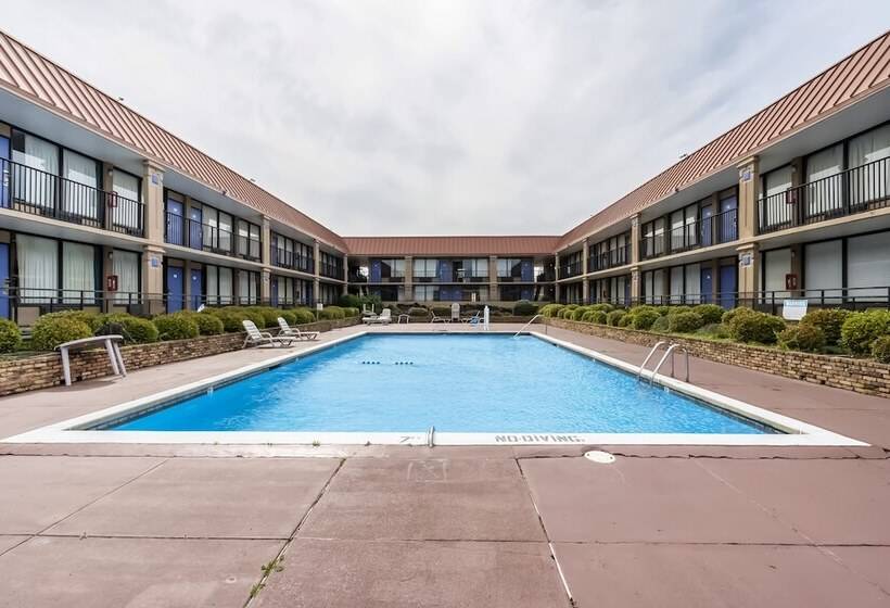 هتل Travelodge Bossier City