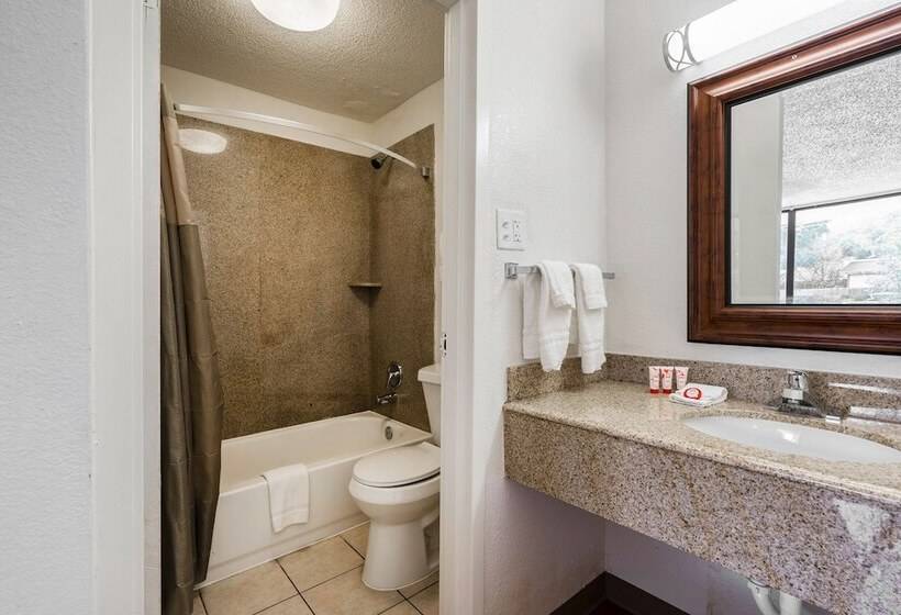 هتل Travelodge Bossier City