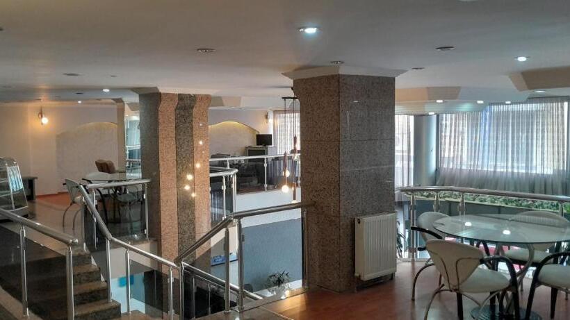 בית מלון כפרי Turk Inn Uzcan