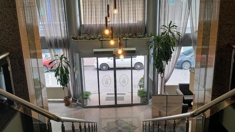 בית מלון כפרי Turk Inn Uzcan