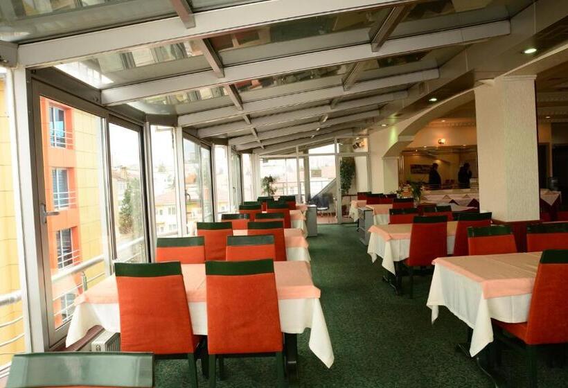 בית מלון כפרי Turk Inn Uzcan