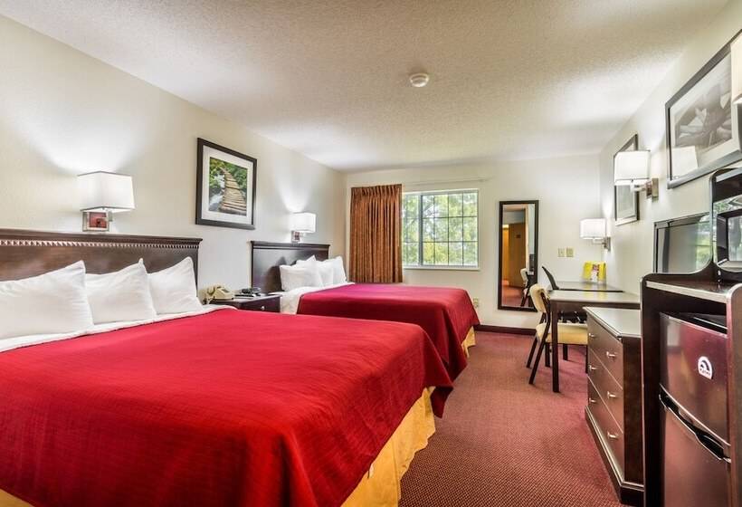 فندق Wamego Inn And Suites