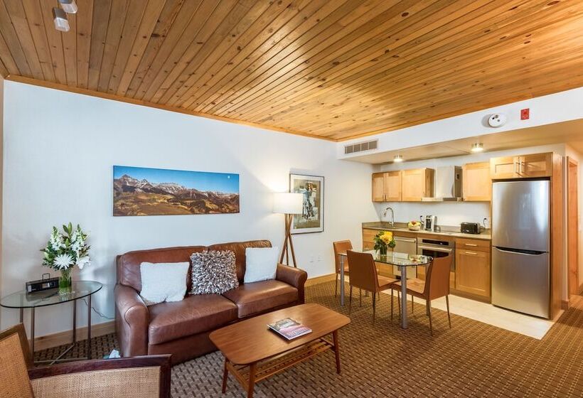 Ice House Suites And Condominiums