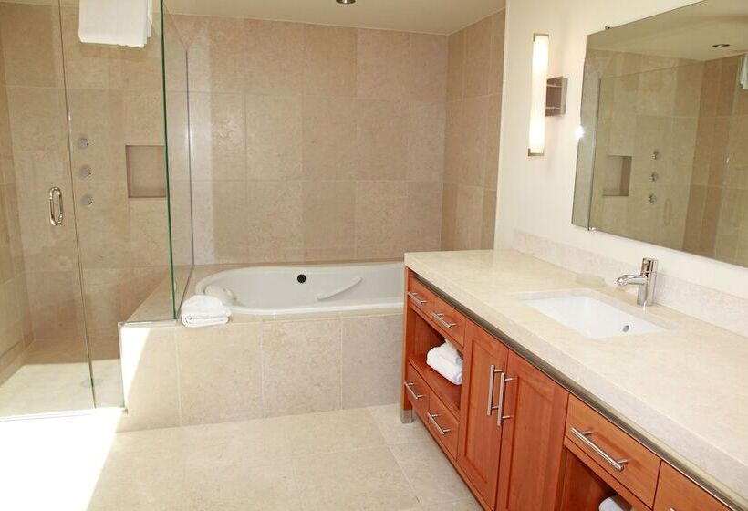 Ice House Suites And Condominiums