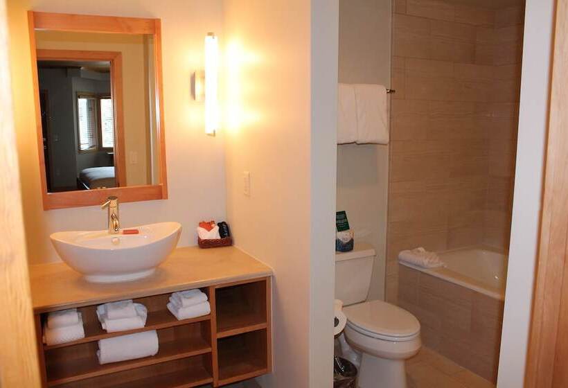 Ice House Suites And Condominiums